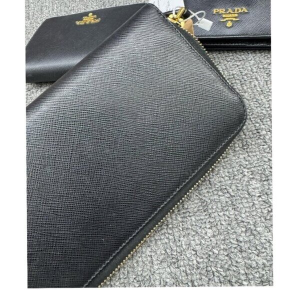 Prada Saffiano Zippy Black Wallet 175-013025 - Picture 3 of 8